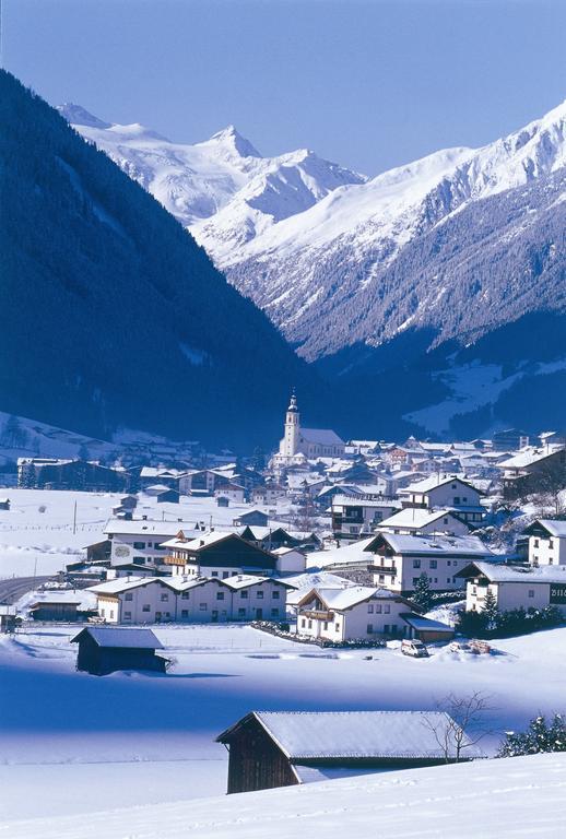 Alpenpension Pfurtscheller Neustift im Stubaital Exterior foto
